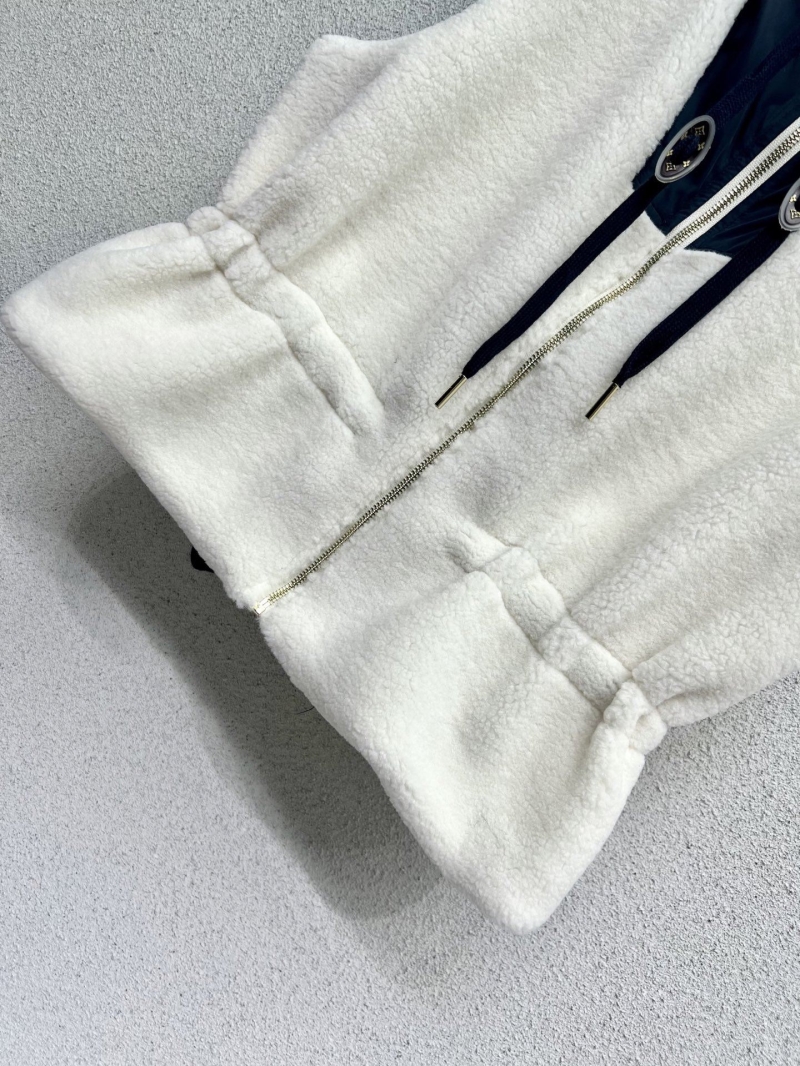 l0vis Vvtt0n outwear